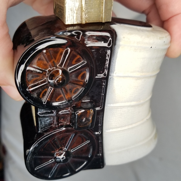 Vintage Avon Covered Wagon Aftershave bottle - Picture 3 of 15